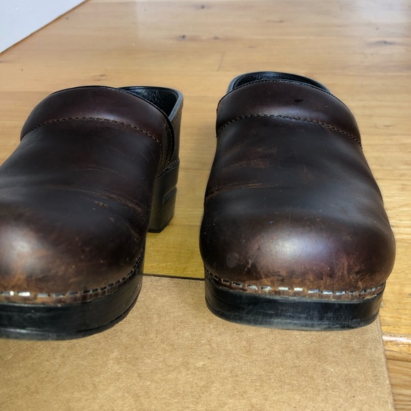 Dansko professional clog size 38 (US 8) oiled brown - Picture 2 of 5
